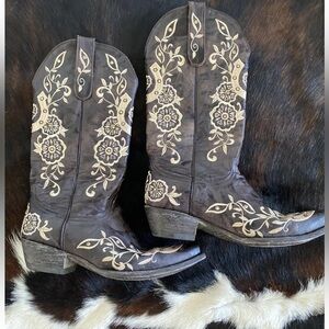 Old Gringo western boot size 8